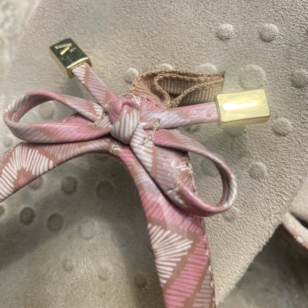 Vionic Flip Flops - image 5